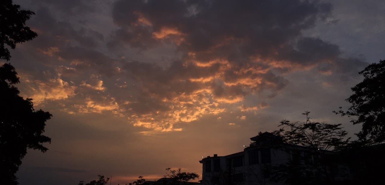 Cirrus cloud formation in the evening over the campus