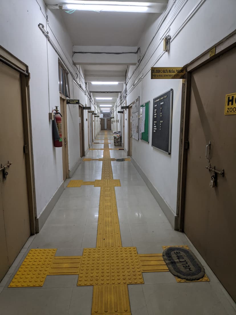 Barrier-free ramp at GU